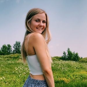 Meet your Posher, Nicole